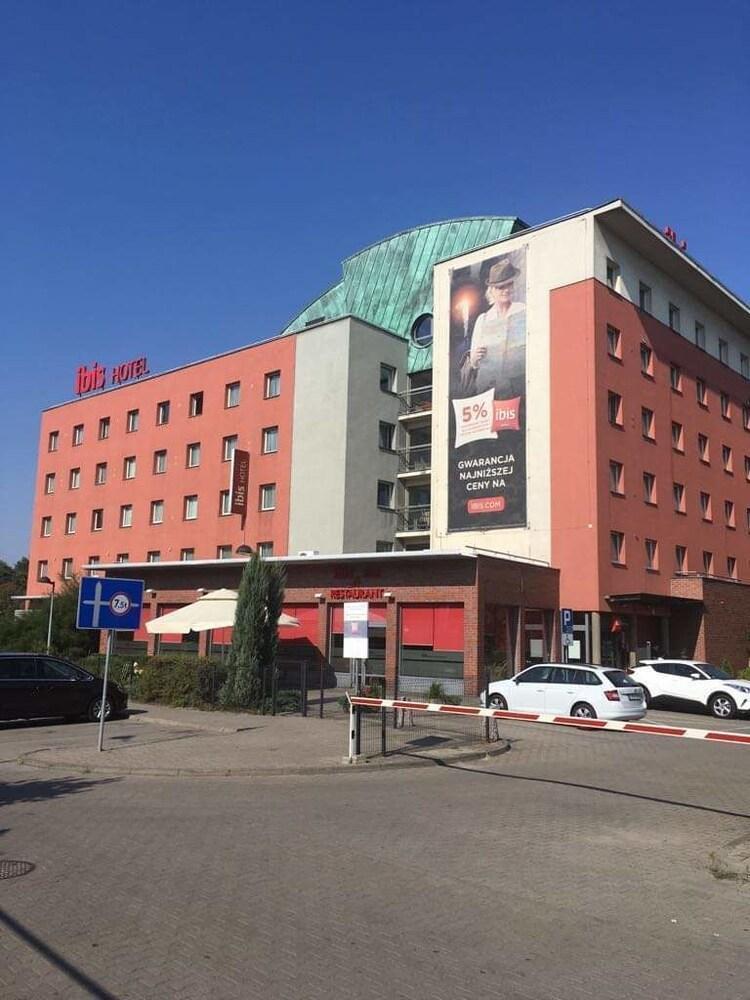 מלון Ibis Katowice - זברזה מראה חיצוני תמונה